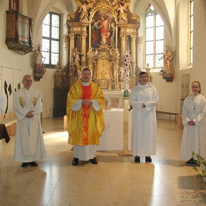 Stellvertretende Feier der Ostergottesdienste 2020 für den Seelsorgeraum während der Ausgangssperre.
